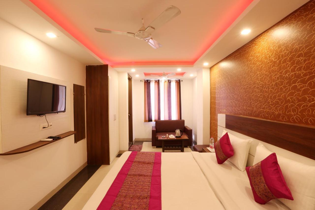 Hotel Ark Wood New Delhi Ngoại thất bức ảnh