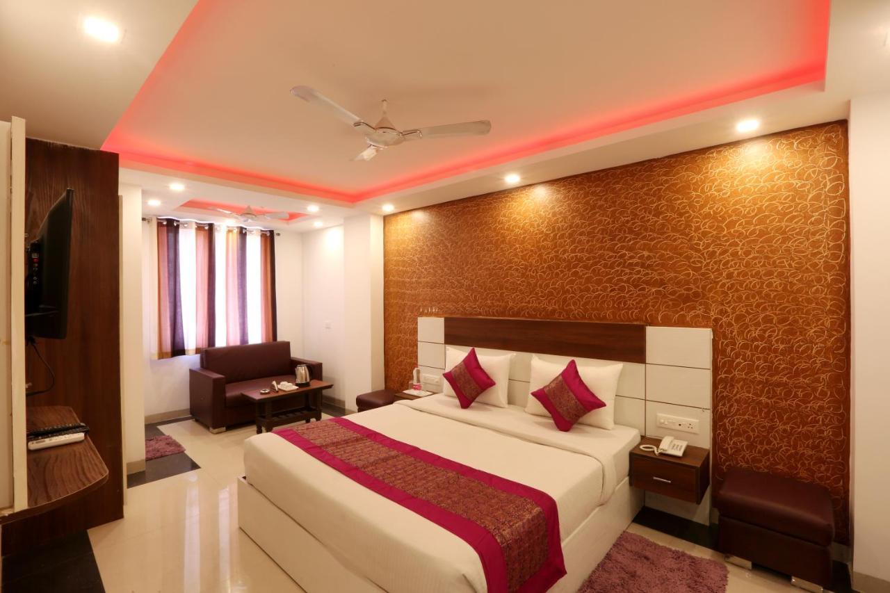 Hotel Ark Wood New Delhi Ngoại thất bức ảnh