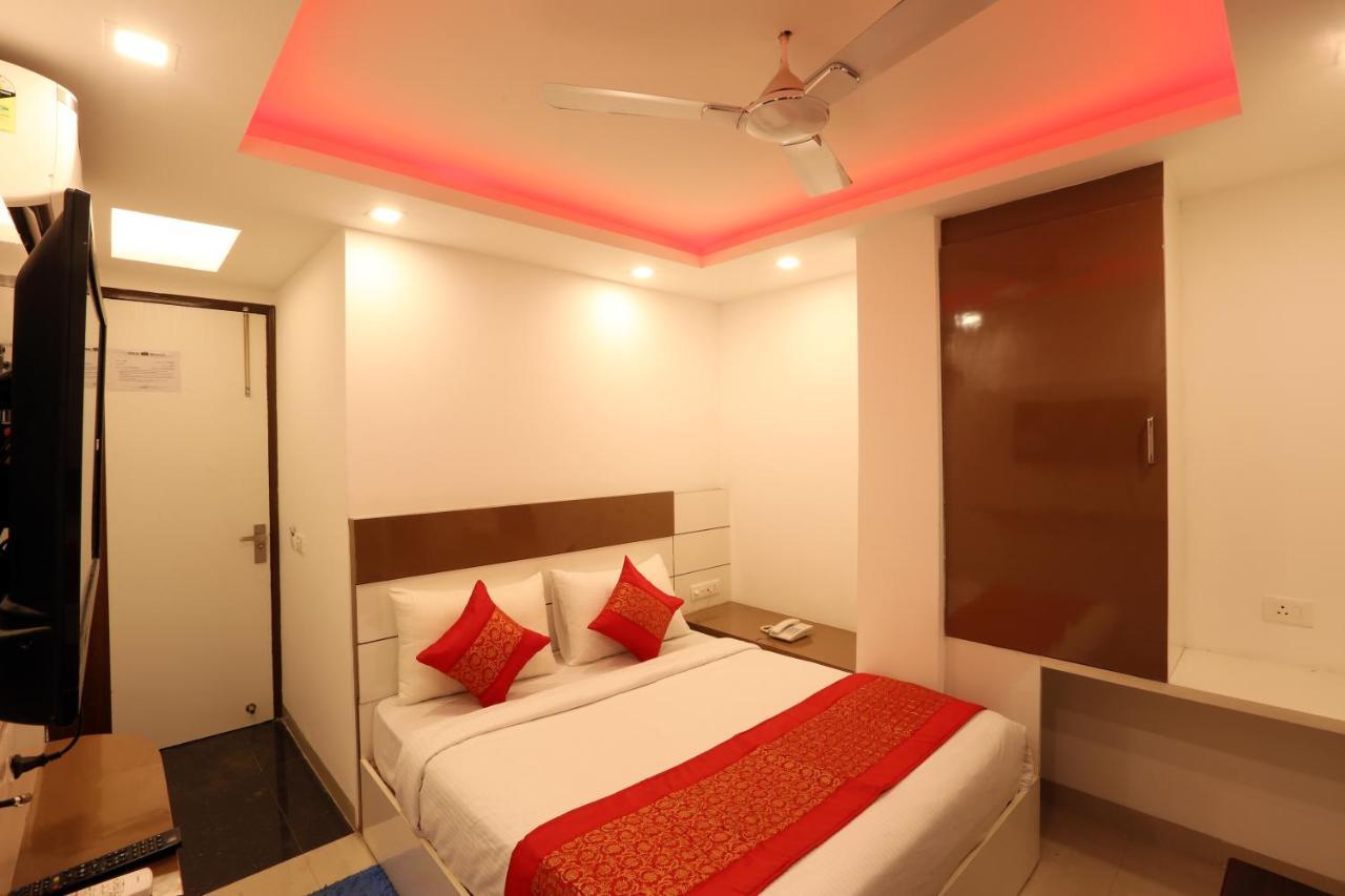 Hotel Ark Wood New Delhi Ngoại thất bức ảnh