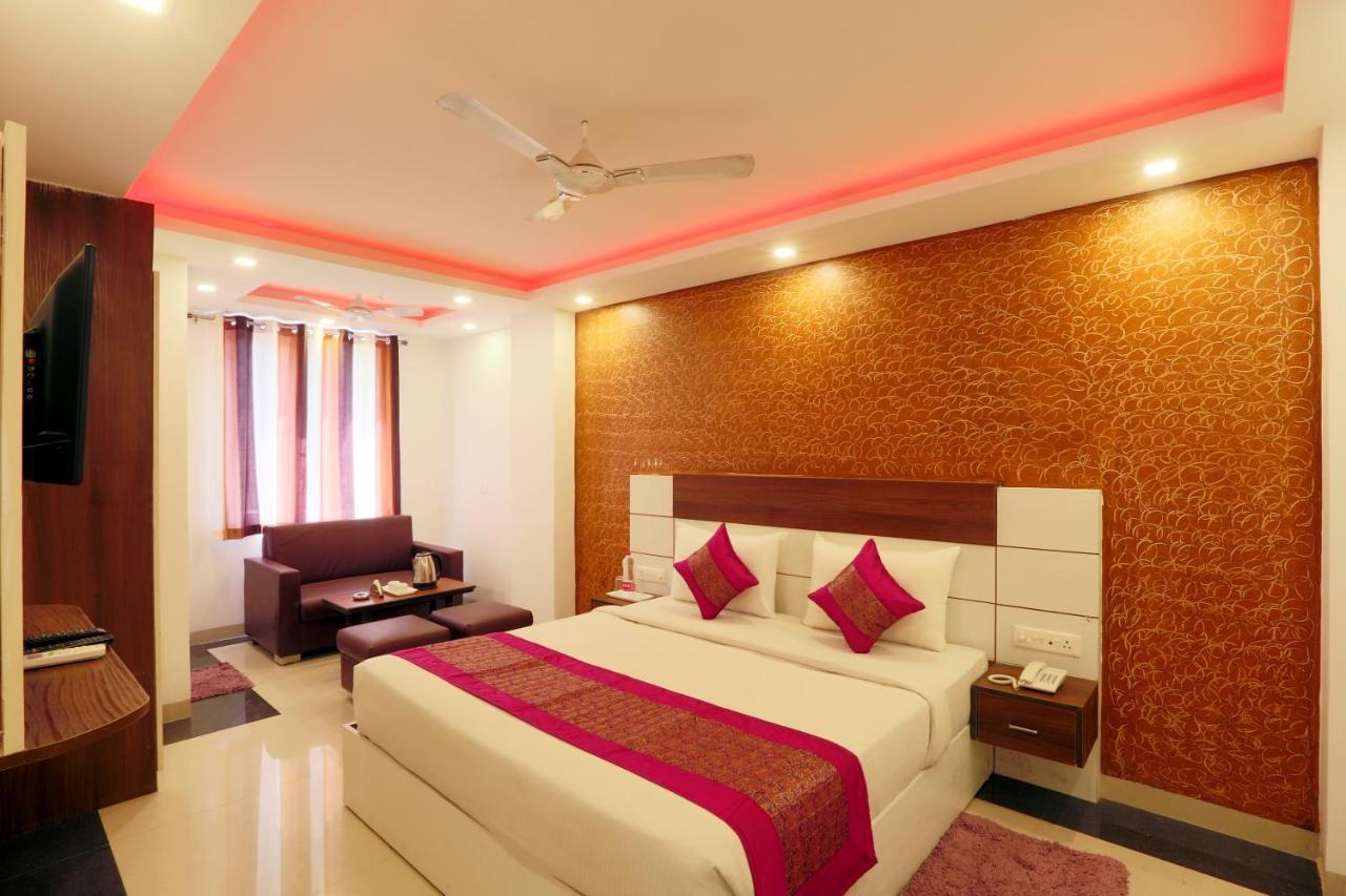 Hotel Ark Wood New Delhi Ngoại thất bức ảnh